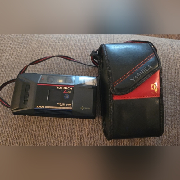 Yashica L AF Kyocera DX 32mm 3.5 Lens Point & Shoot 35mm Film Camera Tested Y2K - Picture 1 of 9
